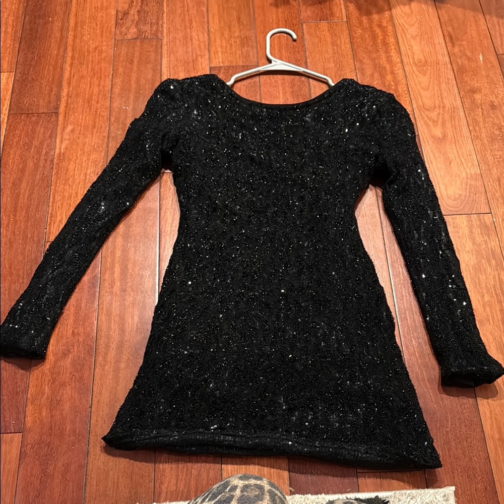 Elegant Black Long Sleeve Dress